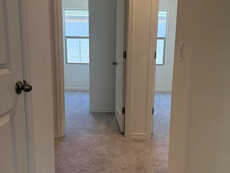 2370 E Steer Dr — Photo 24