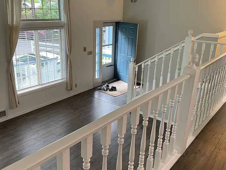 530 NW Carolyn Ln — Photo 30