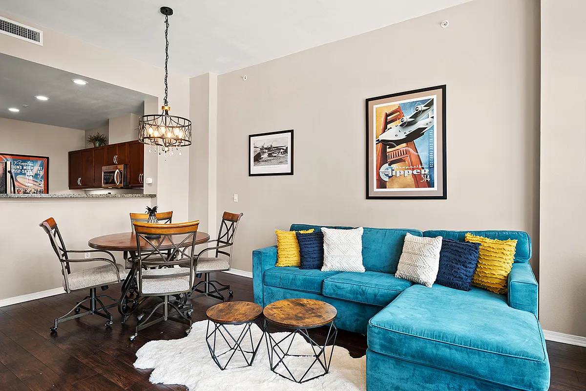 1 bed, 669 sqft, $4,300 — Photo 1