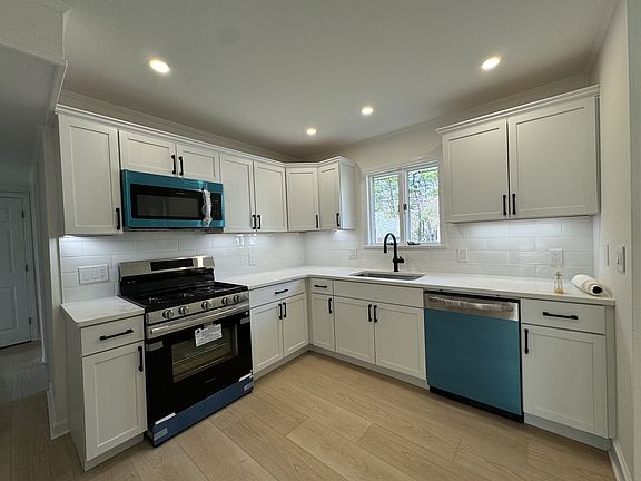 2nd image of 16 Westfield Rd
