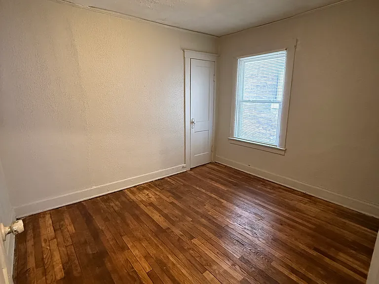 3818 Humphrey St #1 — Photo 10