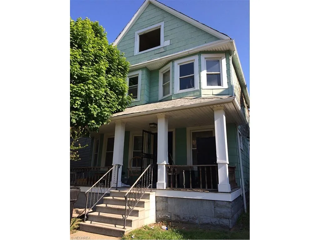 10527 Elgin Ave photo 1