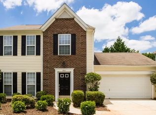 9513 Chastain Walk Dr, Charlotte, NC 28216