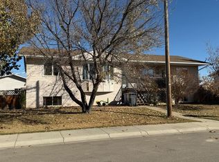 426 E 9th St, Beiseker, AB T0M0G0