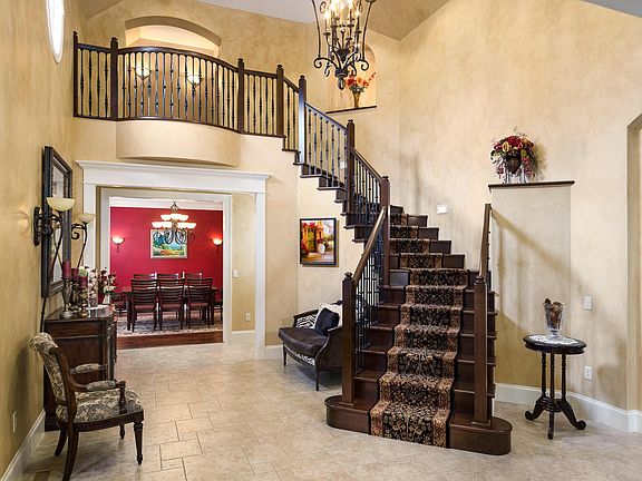 5th image of 5125 Grandwood Pl W