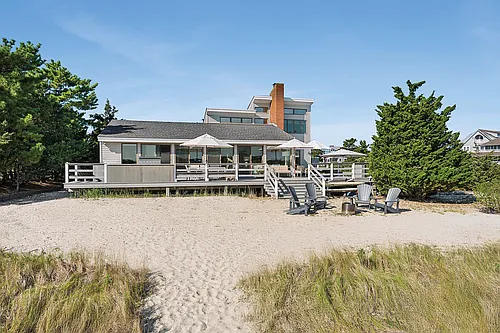 37 Sandgate Ln Photo 1