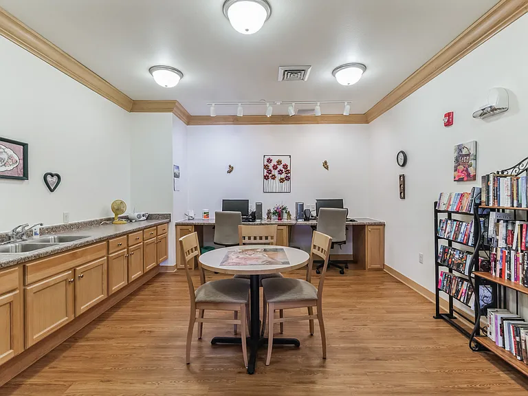 237 Cook Ave — Photo 6