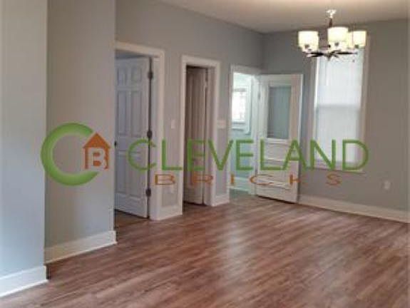 4th image of 4311 Apple Ave #1