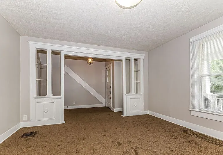 1112-1112.5 E Main St #1112 — Photo 5
