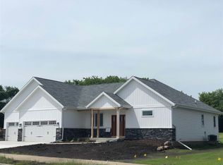 3019 Red Hawk Trl, Cottage Grove, WI 53527