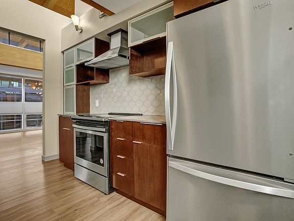 2nd image of 10701 Main St #511