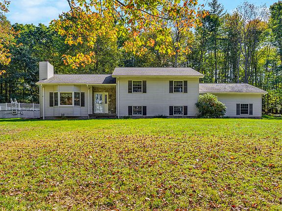 3rd image of 1154 Tylersburg Rd