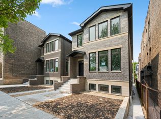 3026 S Wallace St, Chicago, IL 60616
