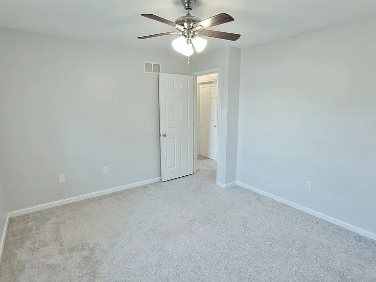 58 Frock Dr — Photo 33