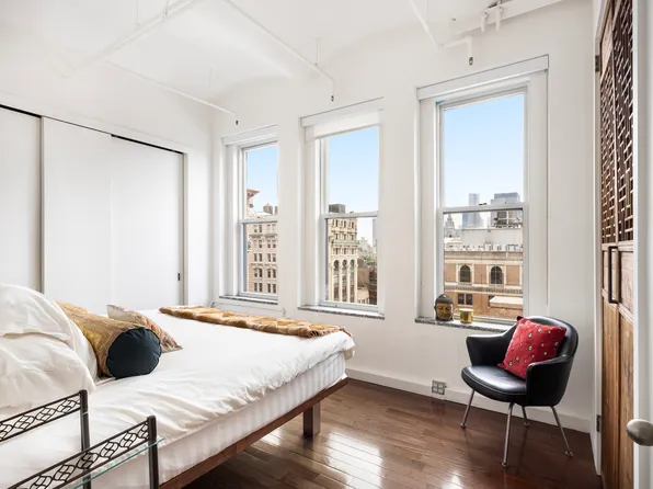 543 Broadway image 6 of 12