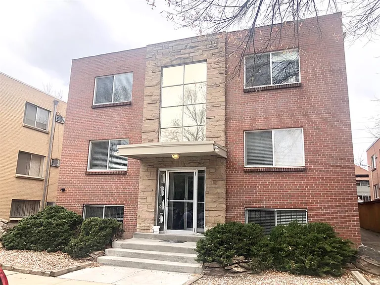 Monroe Apartments — Photo 1
