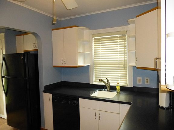 3rd image of 244 Hadley Ave
