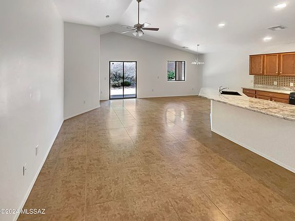 3rd image of 39564 S Diamond Bay Dr