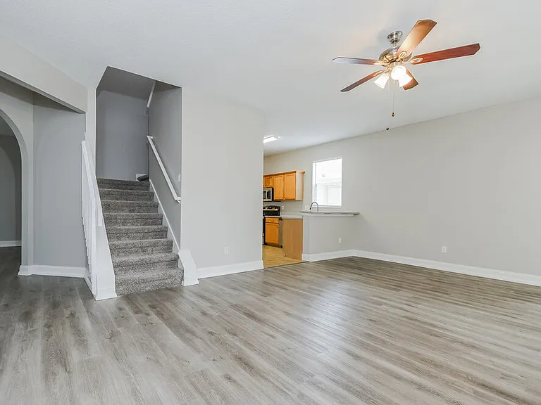 1046 Raining Meadows Ln — Photo 9