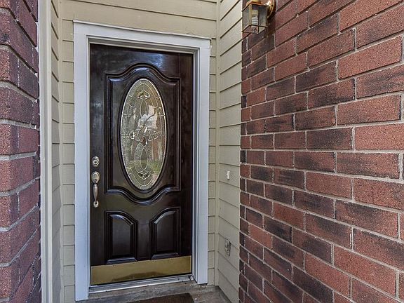 2nd image of 12019 Thornburg Ln
