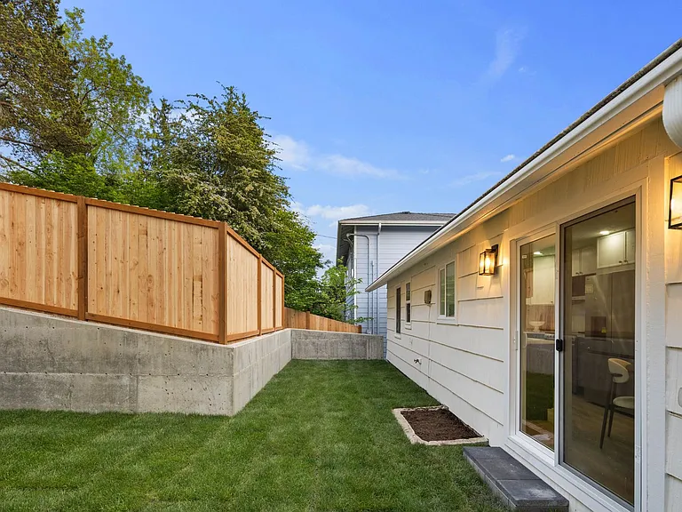 5810 57th Ave NE — Photo 31