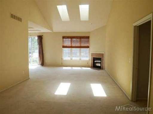 5th image of 44338 Nova Dr