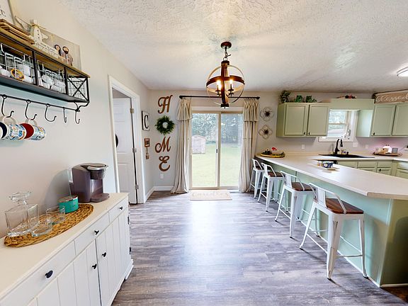 5th image of 166 Jo Cir