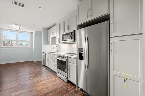 136 Babcock St #317 Photo 1