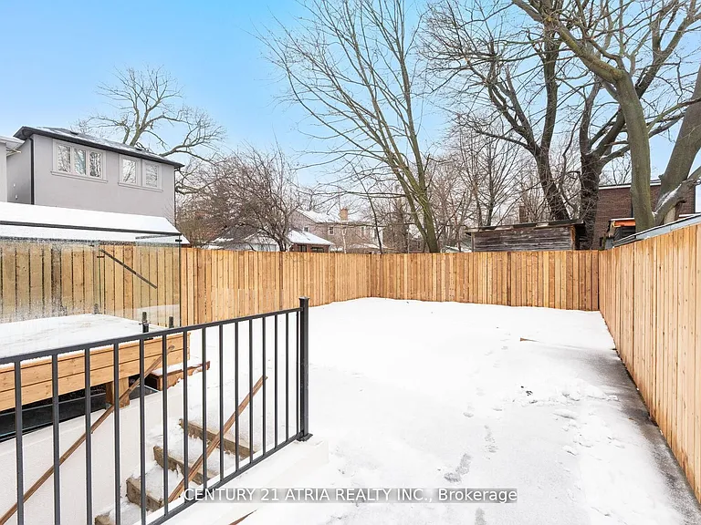 65 Crewe Ave — Photo 47