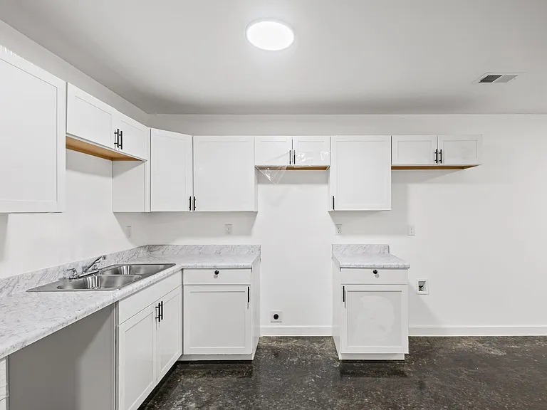 3187 Millwood Rd — Photo 8