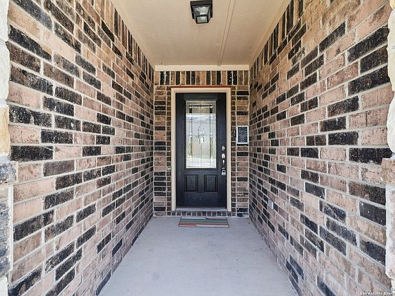 4th image of 6206 Underwood Way