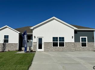 17002 Reynolds St, Bennington, NE 68007