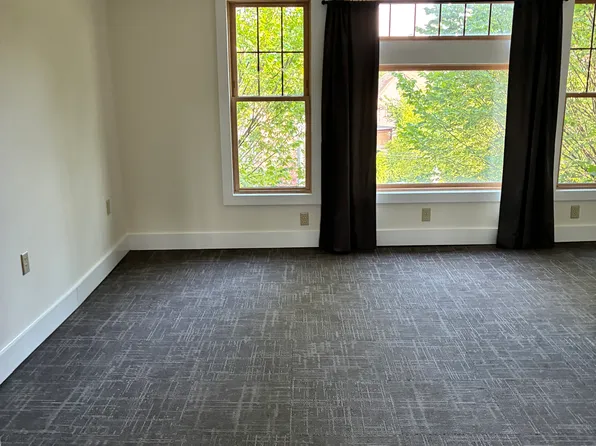 (undisclosed Address), Glens Falls, NY 12801