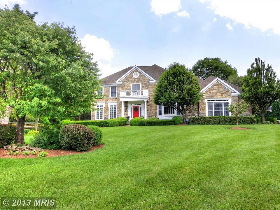 1st image of 10609 Dogwood Farm Ln