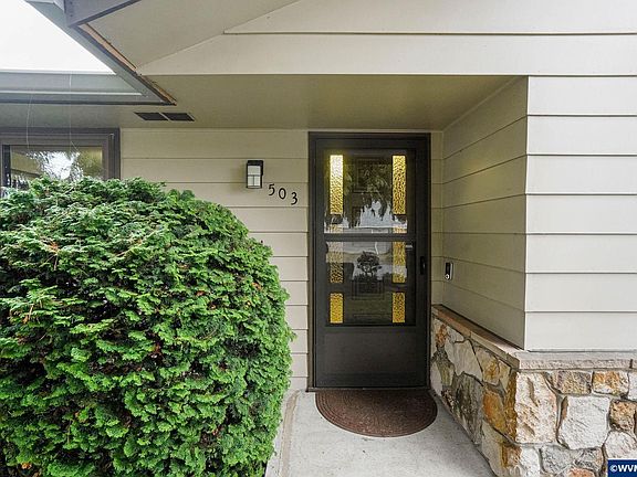 3rd image of 503 Tierra Dr NE