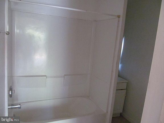 5th image of 145 W Washington St