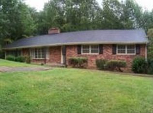 2731 Hillbrook Dr, Roanoke, VA 24018