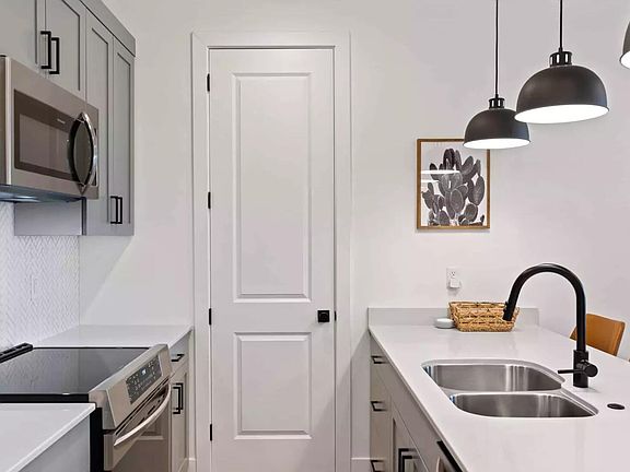 4th image of 710 W Akoya Pearl St #74