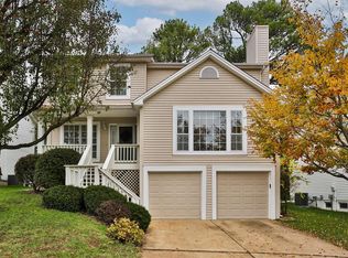 1084 Johanna Dr, Ballwin, MO 63021