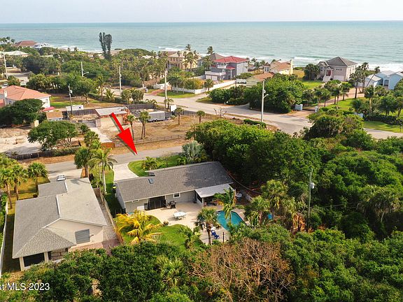 2nd image of 99 Pelican Dr
