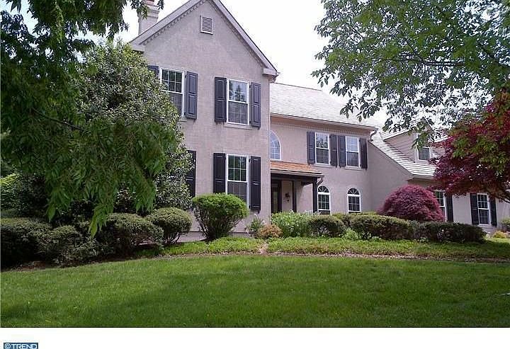 2nd image of 613 Portledge Dr