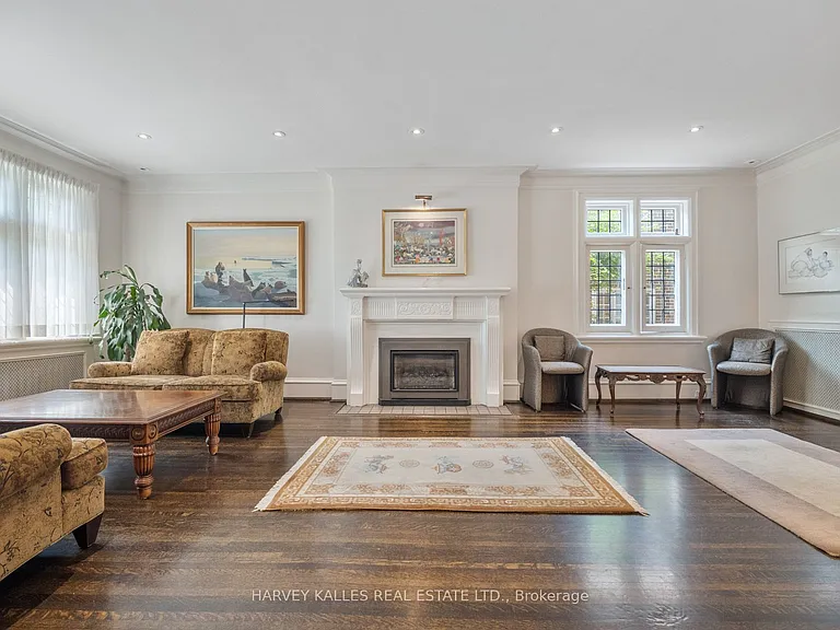 14 Dewbourne Ave — Photo 5