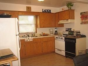 4th image of 213 Park Dr