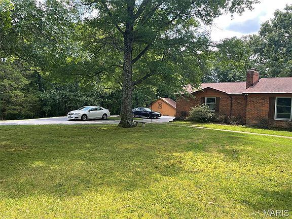 2nd image of 1191 Wood Summit Rd