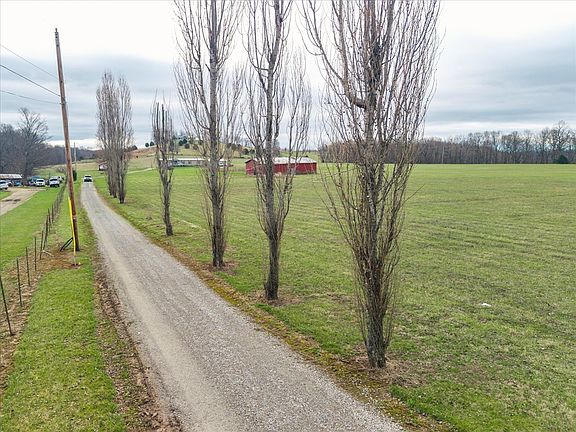 5th image of 1926 Fairview Rd