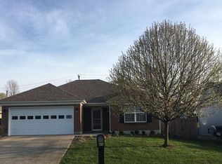 1202 Leathers Ln, Frankfort, KY 40601