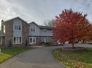 1767 Ridgewood Dr, Mendota Heights, MN 55118