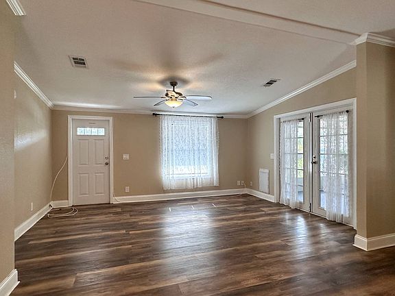 4th image of 126 Strawberry Junction Ln