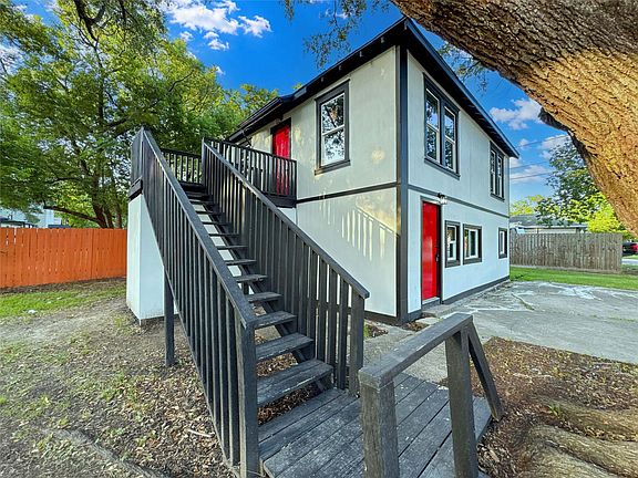 2nd image of 705 Texas Ave #B