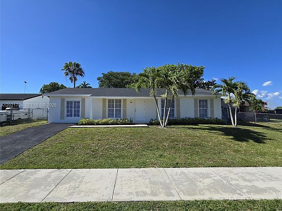 5th image of 13035 SW 263rd Ter